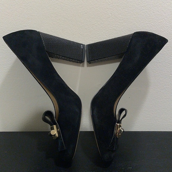 Michael Michael Kors Gloria Kiltie Chunk Heel Suede Shoes. Size 8. - Picture 7 of 13